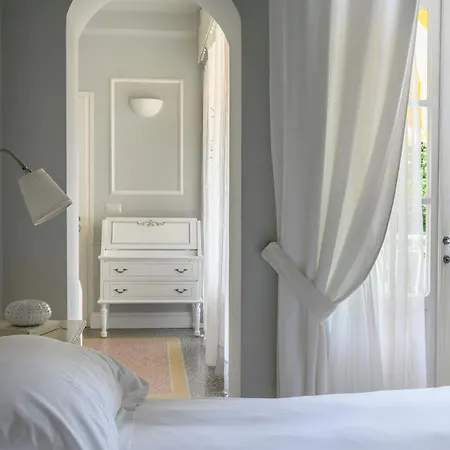 Helvetia 4*
