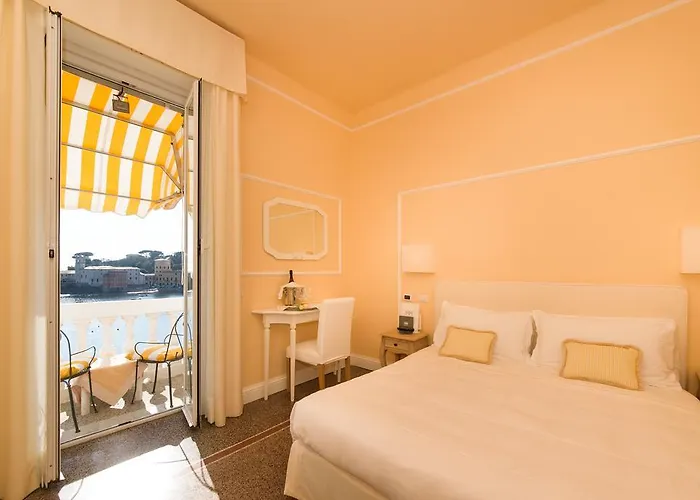 Helvetia Hotel 4*