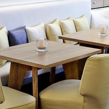 Helvetia Hotel 4*
