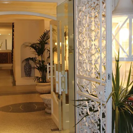 Helvetia Hotel