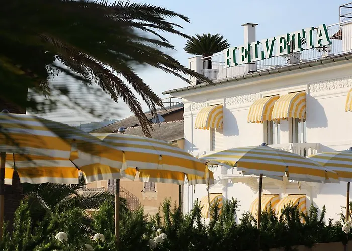 Hotel Helvetia 4*